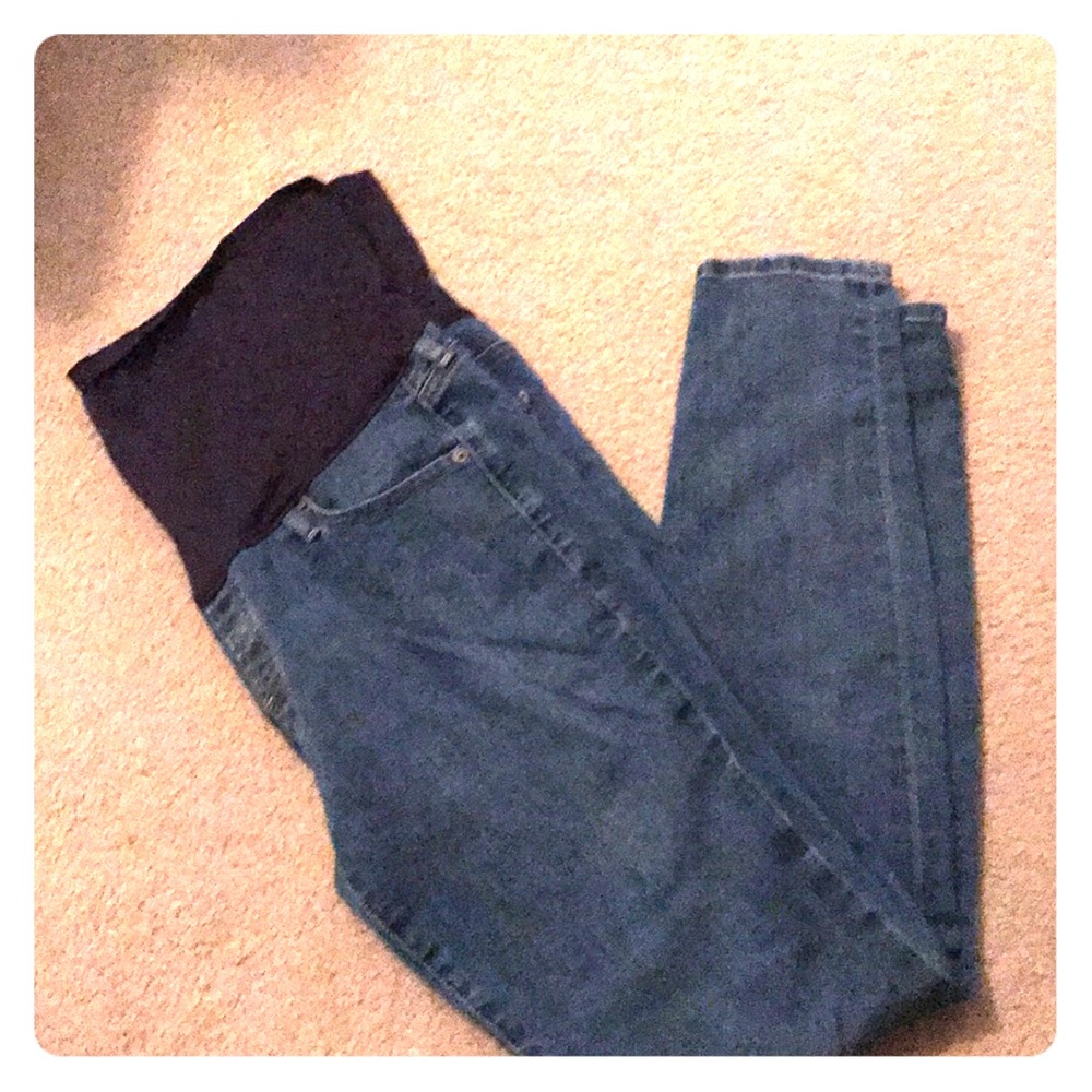 Gap full panel maternity jeans
